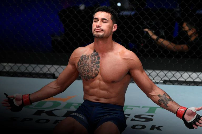 Carlos Ulberg tvingas dra sig ur UFC 303-matchen mot Anthony Smith